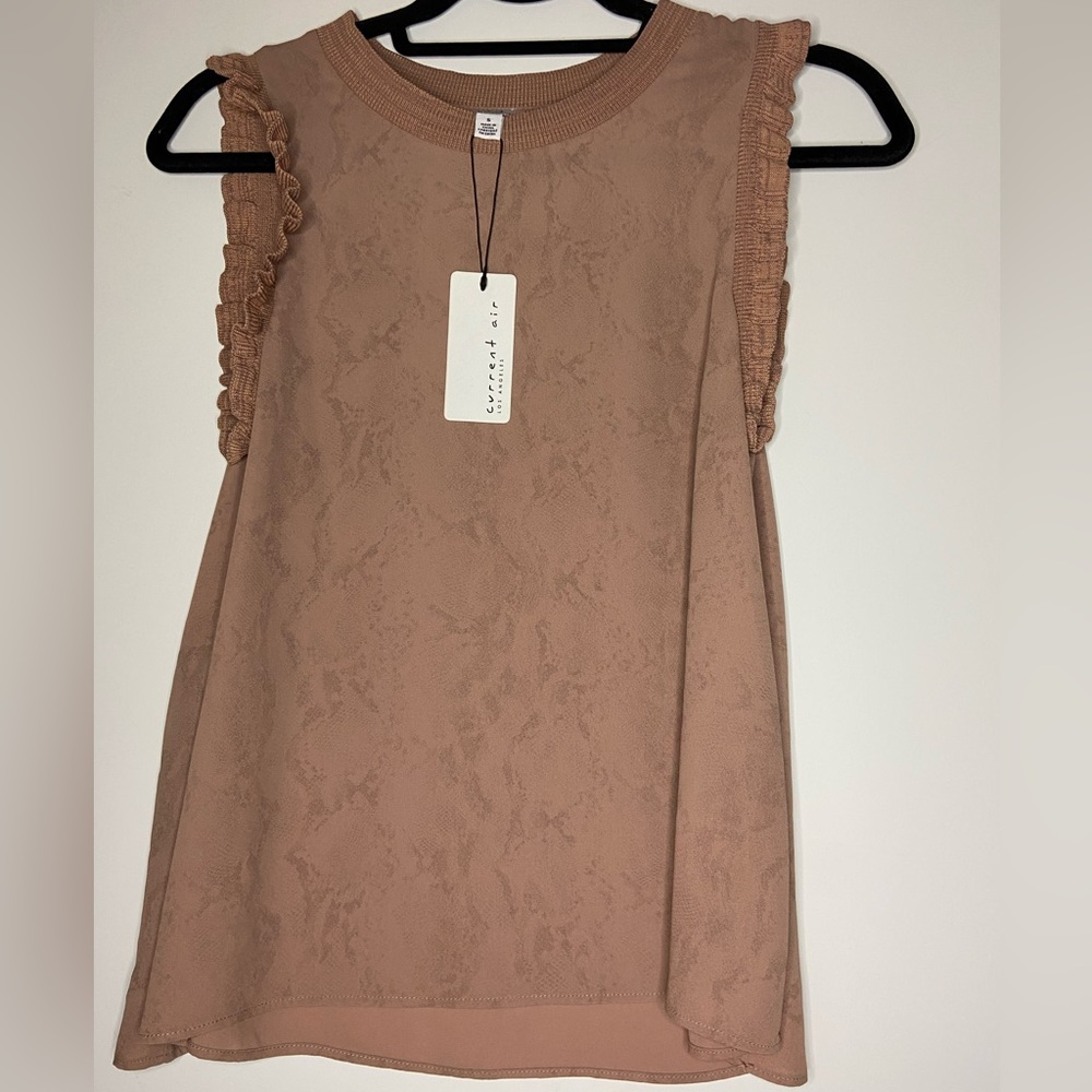 Current Air Contrast Ruffle Sleeveless Blouse